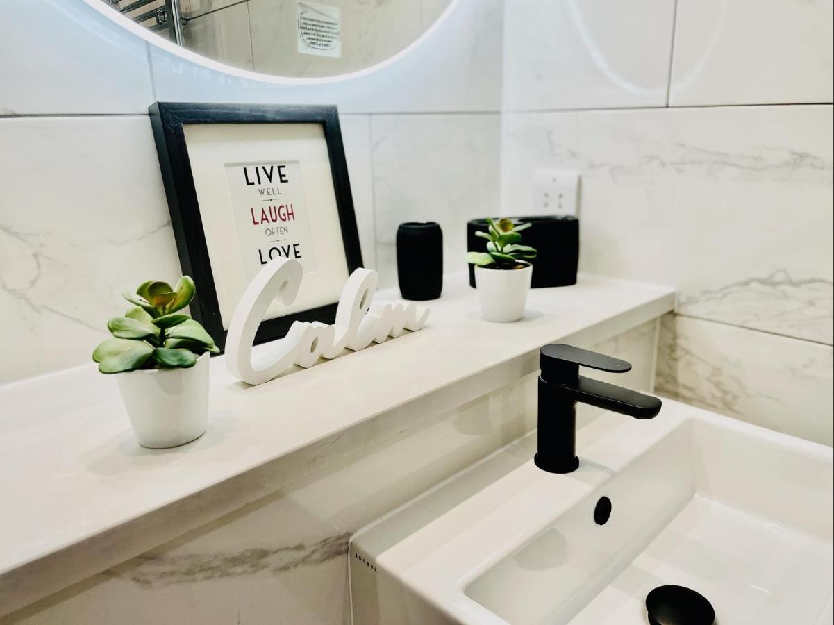My London Holiday Home Экстерьер фото